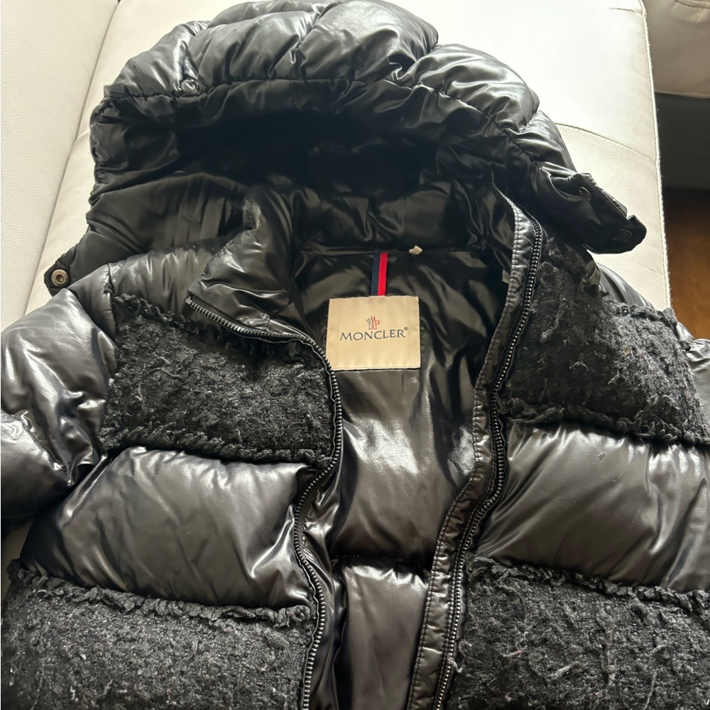 Moncler Kids Black Glossy & Textured Puffer Jacket